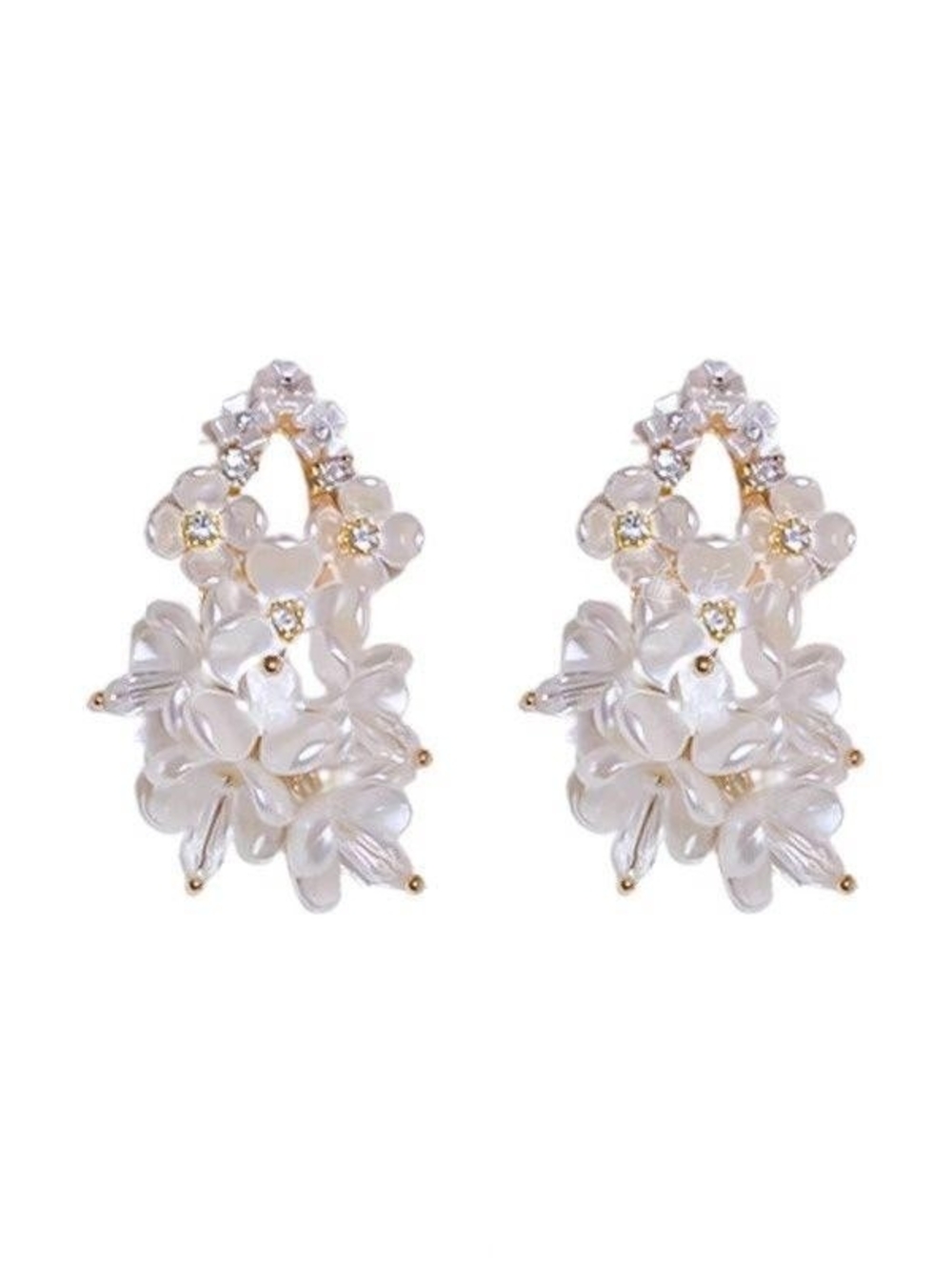 Elegant White Floral Dangle Earrings - Women Jewelry - Picture 4 of 4